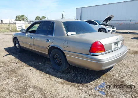 2003 Ford Crown Victoria Standard z USA, uszkodzony, nr VIN 2FAFP73W63X154934